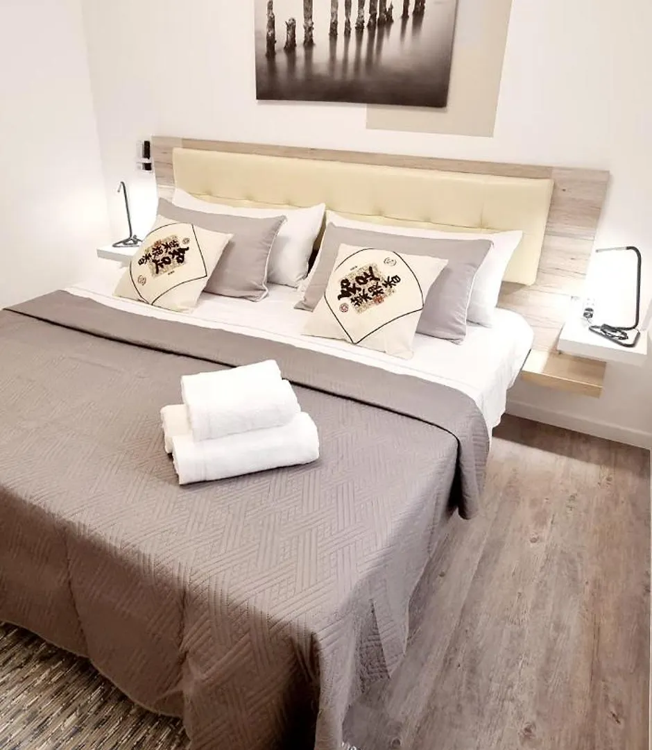 Almar We Go Puerto De Santiago! Private Rooms In Modern Shared Apartment - Habitaciones Privadas Puerto de Santiago  Guest house